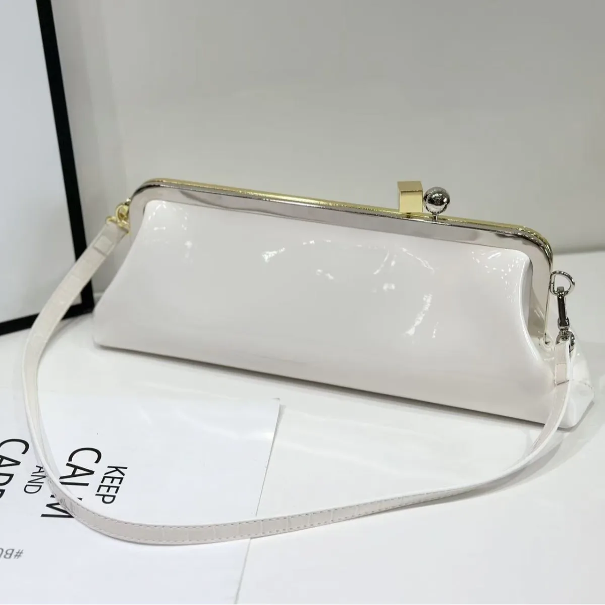 2025 New Style Hardware Clip bag French Bag Women's pu Leather Bag Single Shoulder And Cross-Body Casual Fashion Handbag