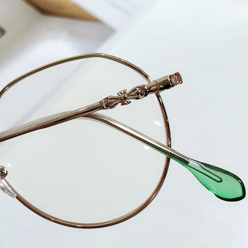 Neue ultraleichte Anti-Blaulicht-Lesebrille für Damen, modische High-Definition-Lesebrille für ältere Menschen 7712 – Detail 5
