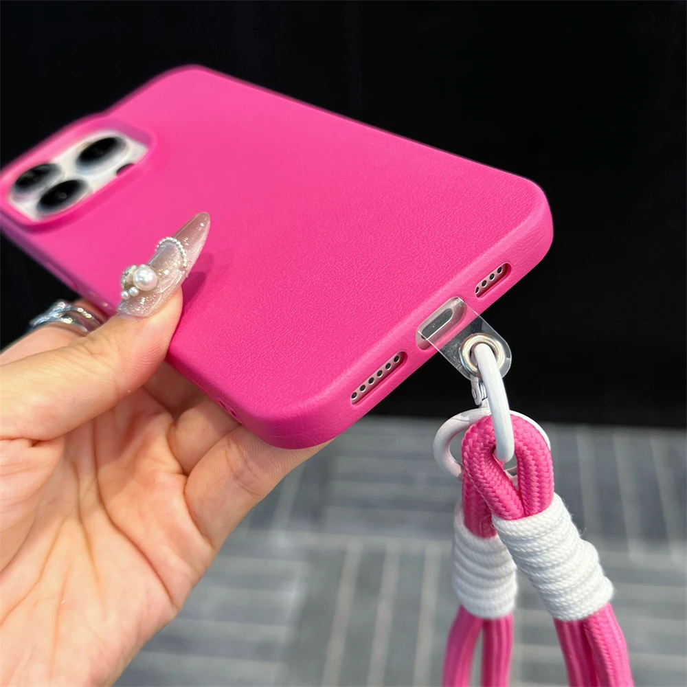 Étui en cuir à texture bonbon mignon et tendance avec dragonne pour iPhone 15 14 11 12 13 16 Pro Max Plus X XR XsMax Couverture de couleur unie_voghion.com