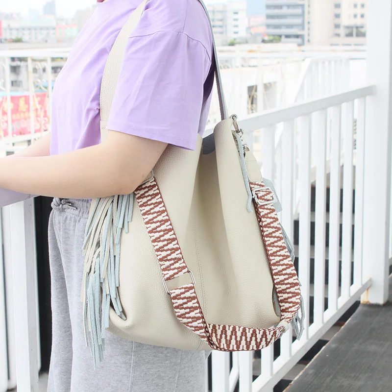 

Large Capacity Tassel Design Soft Real Leather Tote Bag Women Handbags Winter New Women's Shoulder Crossbody Bags Composite Bag