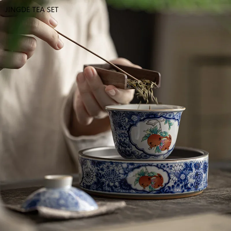 1PCS 140ML premium ceramic gaiwan blue and white porcelain Chinese retro handmade Beauty tea infuser high-end tea set gift