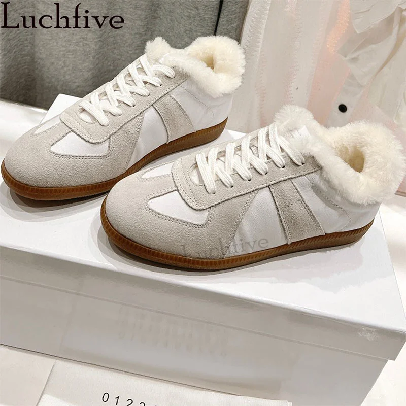 

Warm Casual Lace up Flat Shoes Women Wool Fur Run Shoes Luxury Trainer Sneakers Shoes Winter Classic Hot Sale Flat Shoes 2023