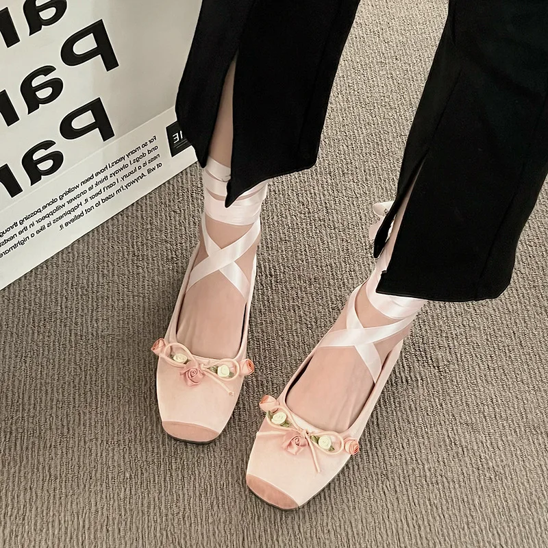 Luxury Lace Tie Leg Satin Silk Ballet Flats Woman Square Toe Bowknot Elastic Band Ballerinas Ladies Wedding Floral Shoes 2026