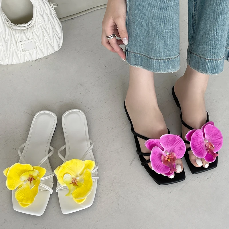 

Женские летние шлепанцы, размеры 43