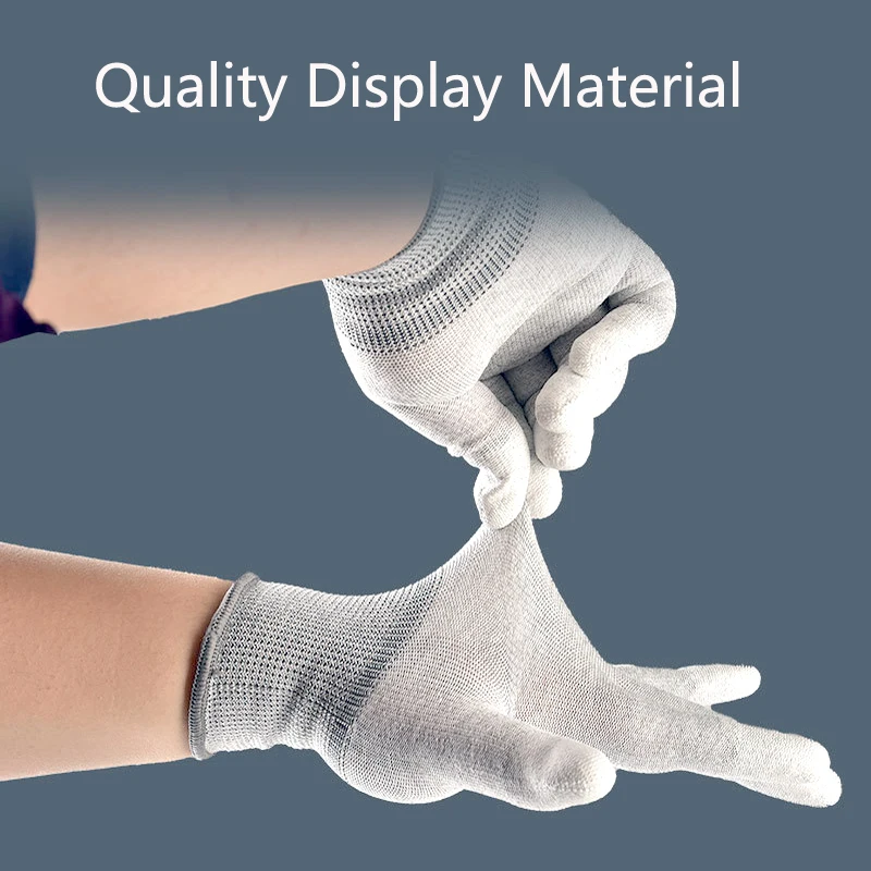 Gants nitrile jetables gris de taille M, offrant confort et dextérité pour diverses tâches.