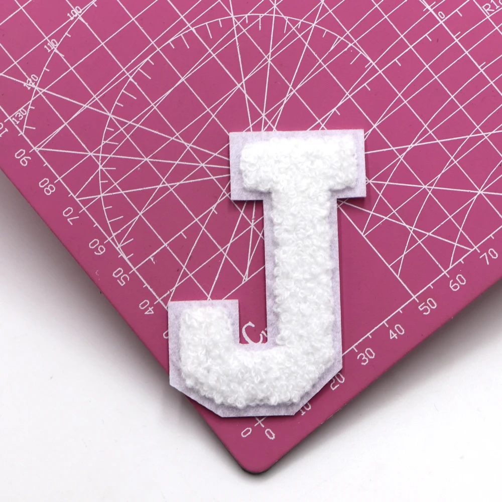 1PC weiße Chenille-Buchstaben-Aufnäher zum Aufbügeln, Chenille-Aufnäher, A-Z-Aufnäher, bestickter Aufnäher, Aufnäher für Kleidungsname – Detail 12
