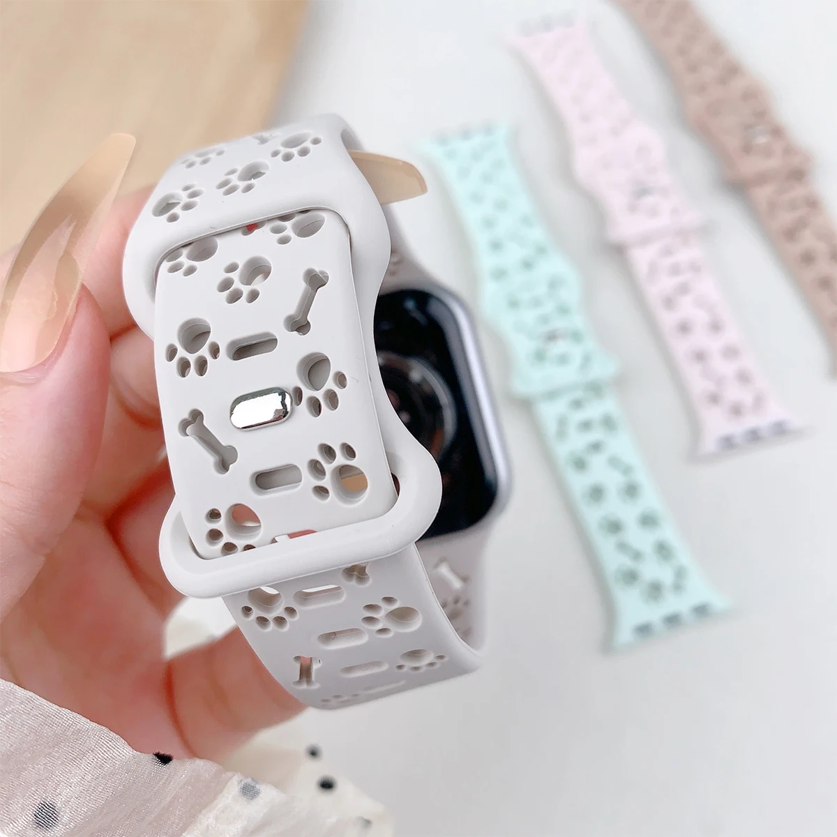 Dog Paw Sports Silicone Strap for Apple Watch – Stylish & Durable Bracelet