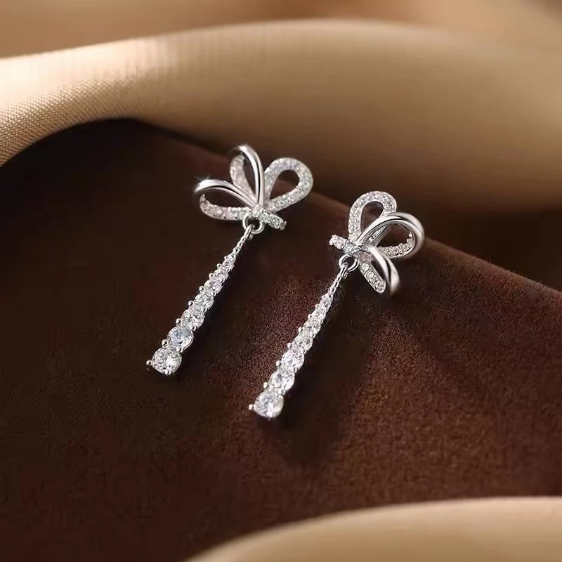 진짜  지르콘 Bowknot 여성을위한 절묘한 스터드 귀걸이 귀여운 파인 쥬얼리 작은 틈새 라이트 럭셔리 액세서리