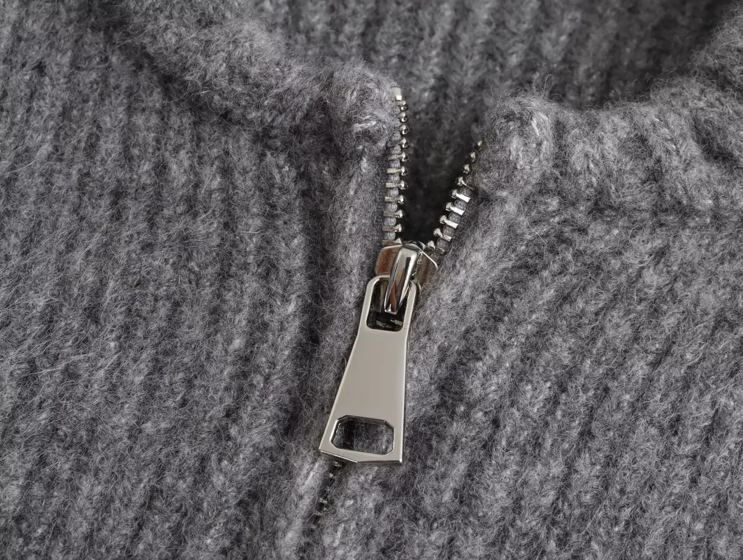 Dave&Di British Fashion Women's Autumn/Winter Jacket Grey Simple Knitted Zipper Jacket Coat Women