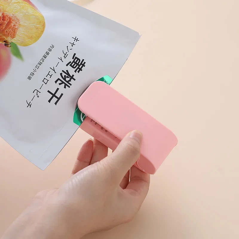 Portable Sealing Tool Heat Mini Handheld Plastic Bag Impluse Sealer Organizer Kitchen Accessories Tools mini sealer plastic bag sealer