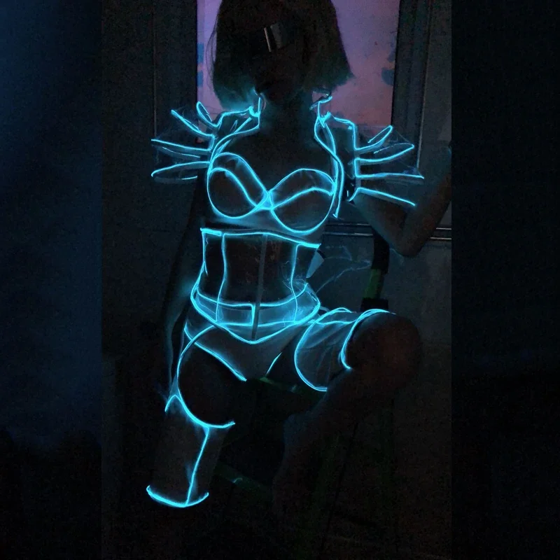 Gogo Warrior Armor Futuristic Technology Sense Performance Suit Led Light Line Fluorescent Clothing Party Female Stage Wear