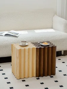 Мебель в стиле ретро для дома и балкона, повседневные стулья в скандинавском стиле, креативный низкий стул из массива дерева, дизайнерский диван для гостиной, боковой журнальный столик