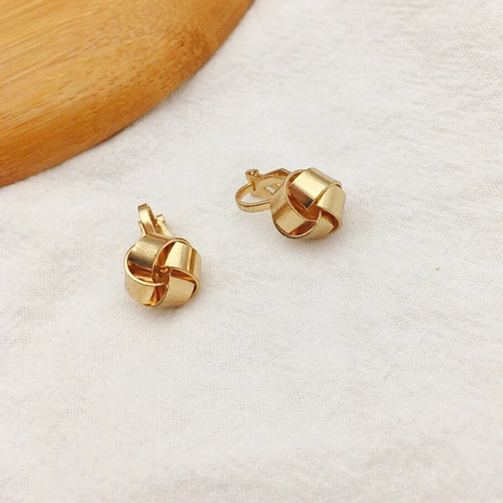 Clip Earrings New Simple Gold Color Geometric Clip On Earrings Non Pierced For Women Birthday Party Gift Metal Cuff Earings
