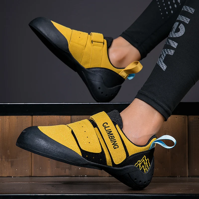 sports shoes safety shoes Men Heads Climbing Writing Climb or Clamber Up A Rock Wall Cliff Climbing Shoes Lightweight Bouldering Shoes Anti Collision Shoe