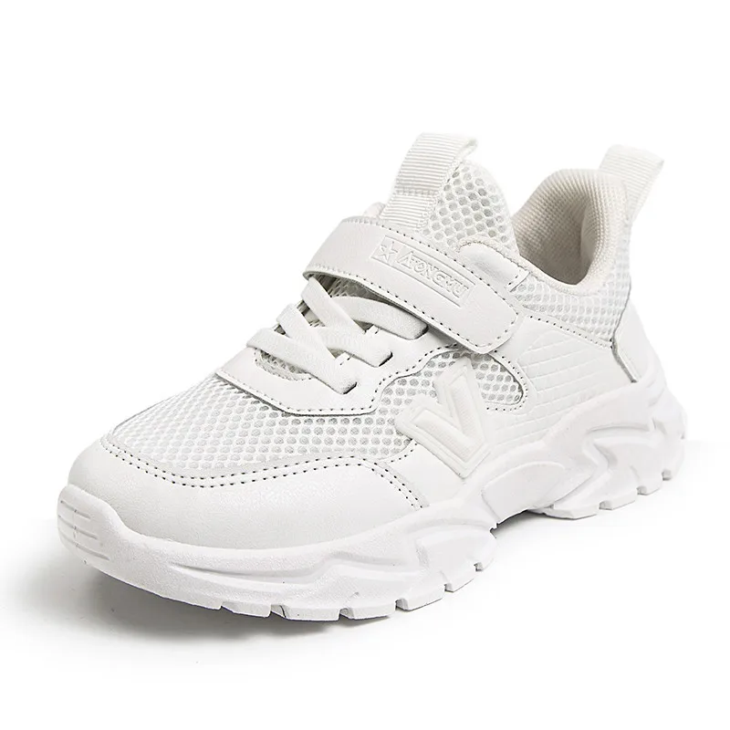 Рисунок 6 - Детские кроссовки