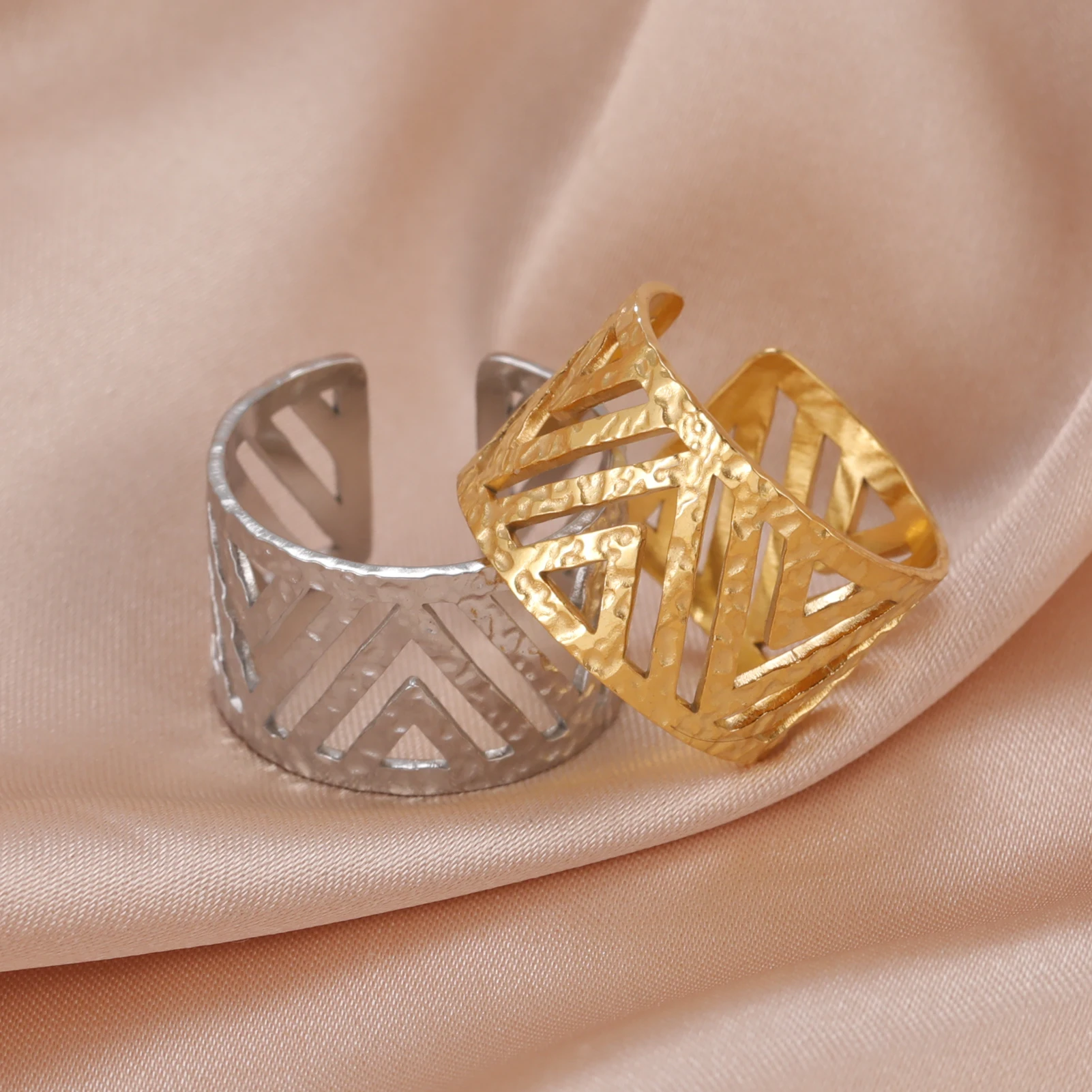 Skyrim Triangoli Anello Geometrico In Acciaio Inossidabile Color Oro Bohemia Open Women Rings Gioielli Alla Moda Regalo Di San Valentino Nuovo In