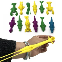 

4pcs Animal Finger Slingshot Toys Soft Rubber Flying Catapult Hand Launcher Stress Relief for Children Novelty Gag