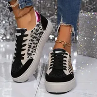 Ladies Fashionable Sports Shoes Leopard Print Star Pattern Anti Slip Soft Sole Lightweight Comfortable Casual Shoes 2