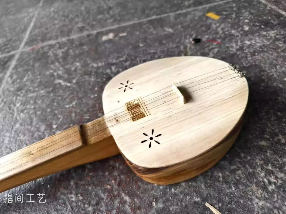 Dong pipa 4 Strings Chinese national stringed instruments