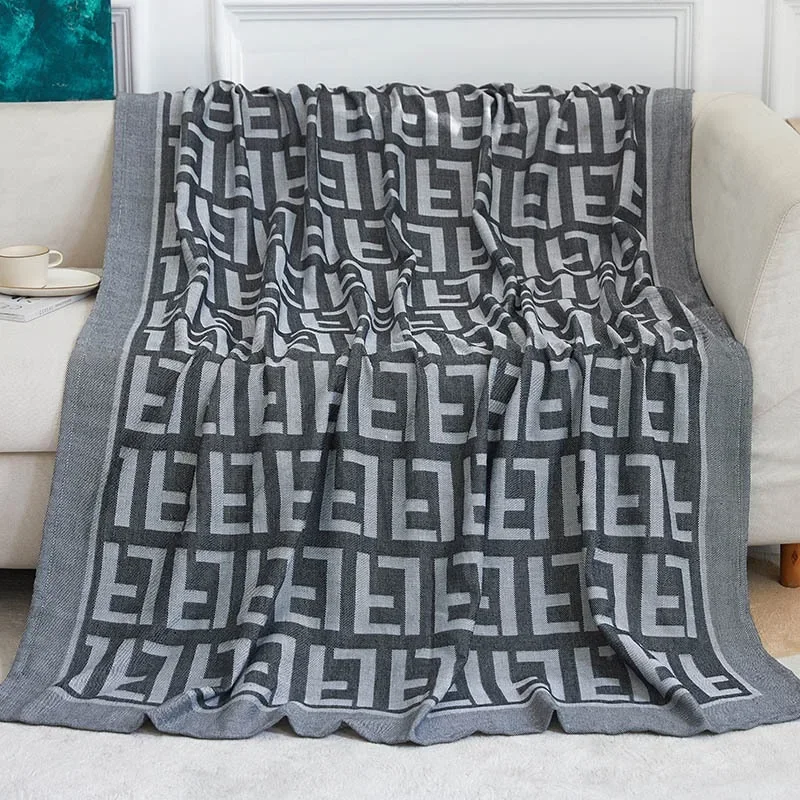 Thickened Napping Sofa Blanket Woven Jacquard Blanket Business Gift First Class Aviation Aircraft Cover
