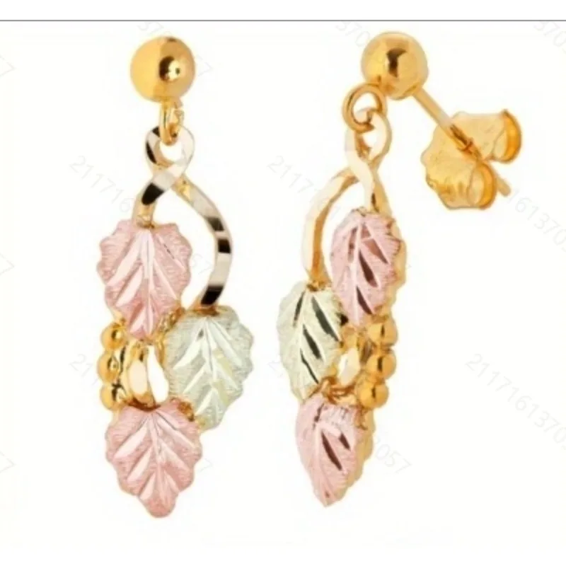 Einfache Mode Drei Farben Metall Carving Blatt Baumeln Ohrringe für Frauen Klassisches Design Party Ohrringe Schmuck