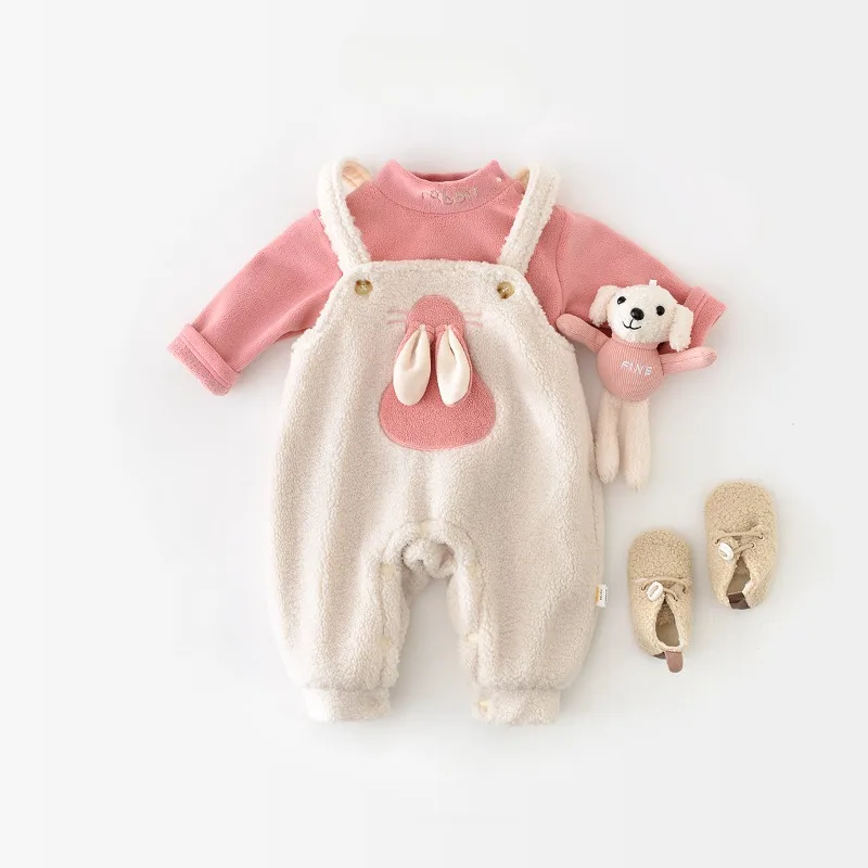 

Комплект одежды из двух предметов для маленьких девочек, милый плюшевый свитшот с высоким воротником и брюки на бретелях, костюм с кроликом