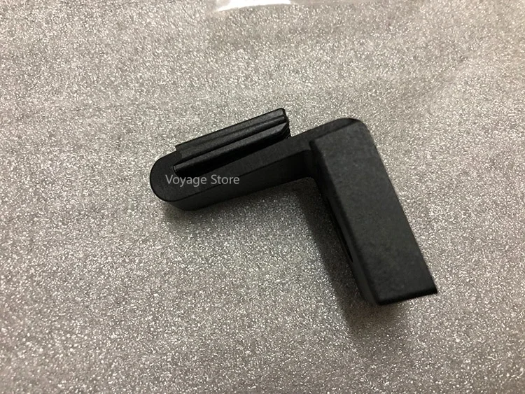 

Подходит для оригинального крепления фары Audi TTS, основания лампы, удерживающего кронштейна, небольшого зажима фары и защелкивающихся фитингов