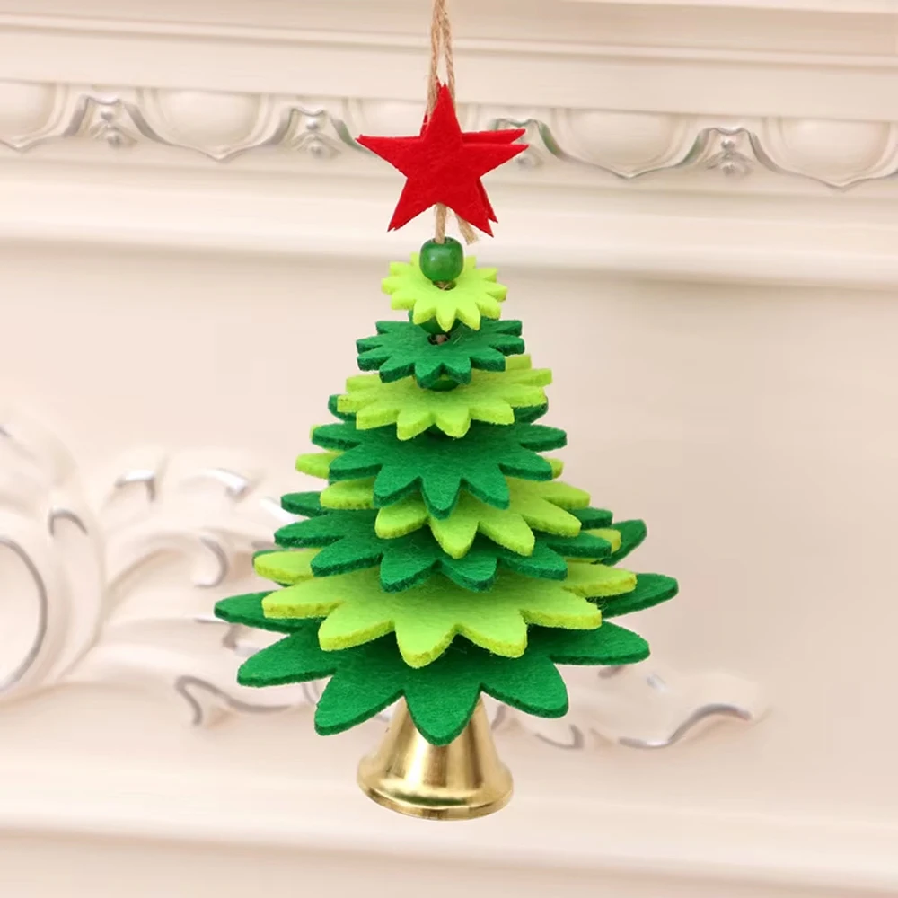 1 pc Cute Felt Christmas Tree-shaped Bird Hanging Toy with Bell for Small Animal Birds Parrots Christmas Cage Hanging Chew Toys