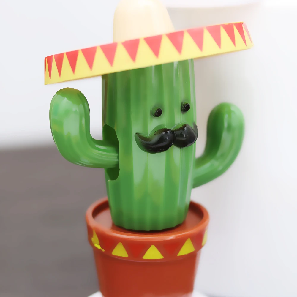 Creative Cute Solar Cactus Swing Dancing Toys Cartoon Flip Flap Toy Shaking Moving Home Car Desk Decor Ornament Gift 1pcs