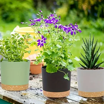 2-Piece Flower Pot Set with Saucer 1