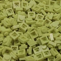 024Light Grass Green