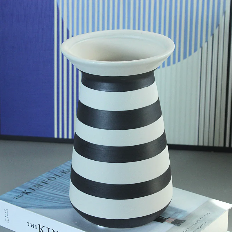Ceramic Striped Vase Geometric Black and White Stripes Hydroponic Flower Arrangement Home Decoration Ceramic Handicraft 5