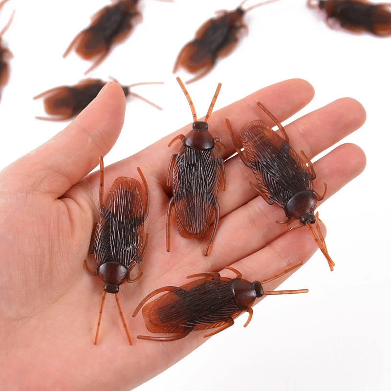 10-100Pcs Artificial Cockroach Realistic Fake Roach Insects Novelty Trick Props Kids Toy Halloween Party Decoration Plastic Bugs