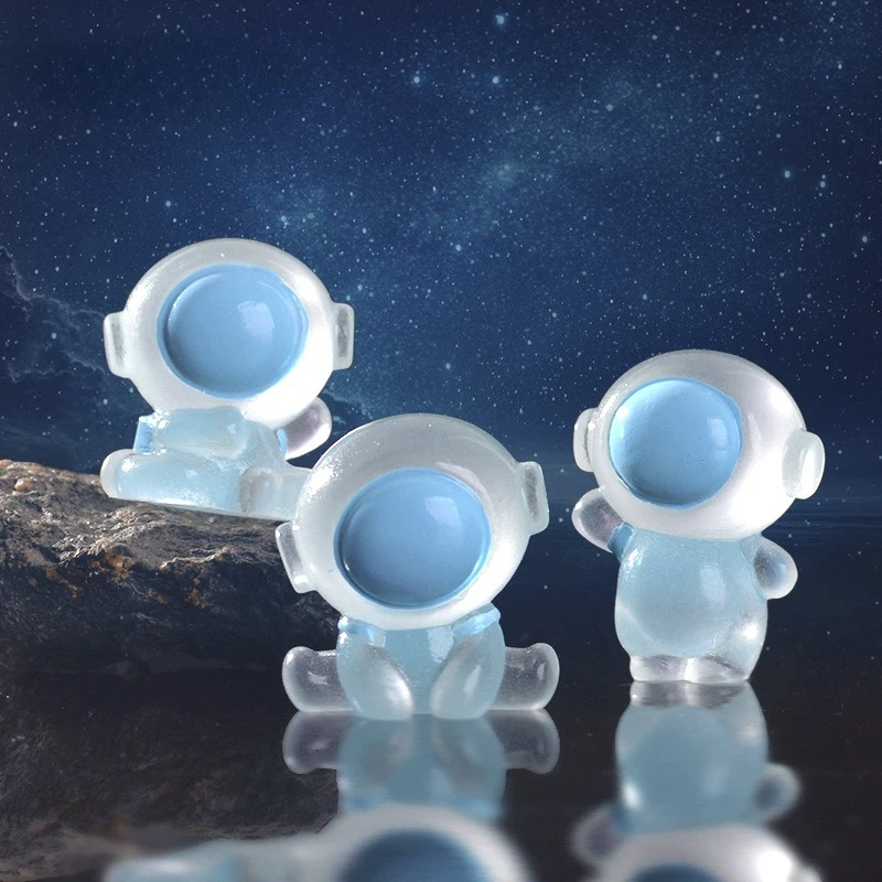 Cartoon Luminous Astronaut Figurine Resin Craft Decor Mini Landscape Desktop Ornament Creative Home Office Decoration
