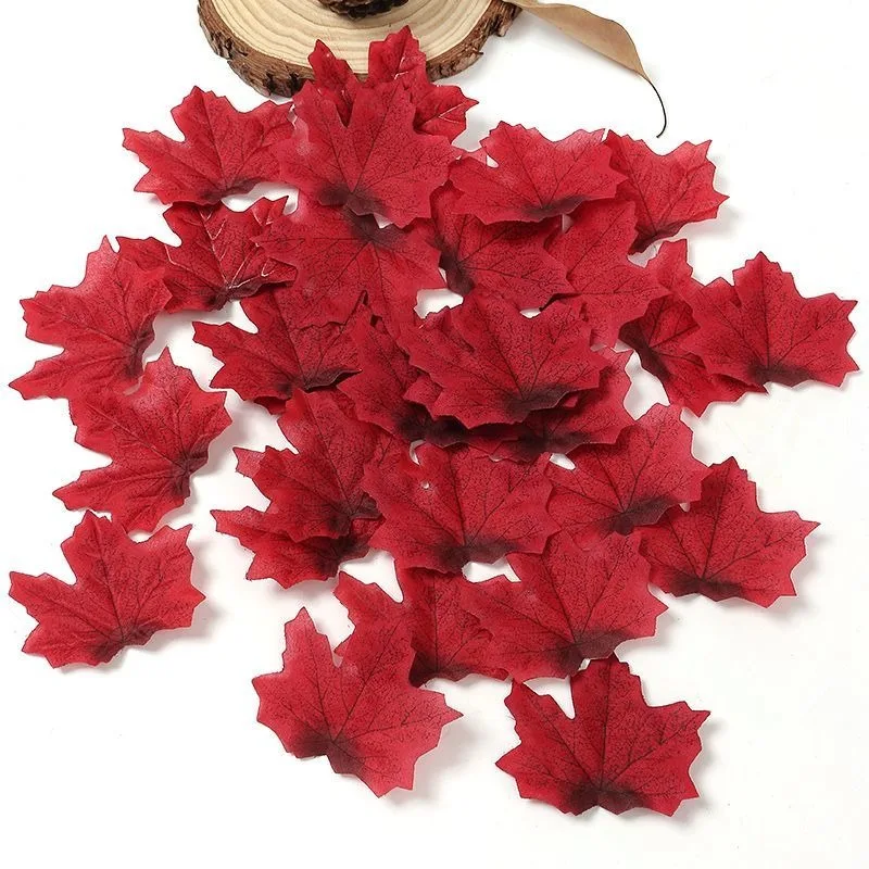 thumbnail image 1 of Guirnalda de hojas de arce artificiales de seda, hojas falsas de otoño, hojas de arce, enredadera, decoración para fiesta de boda, Halloween, Acción de Gracias, 50/100 unidades, 1 of 5