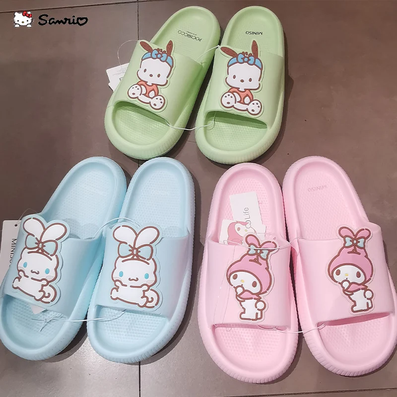 

New Sanrio Women Lightweight Bathroom Slippers Kawaii My Melody Pachacco Cartoon Home Slippers Outdoor Beach Sandals