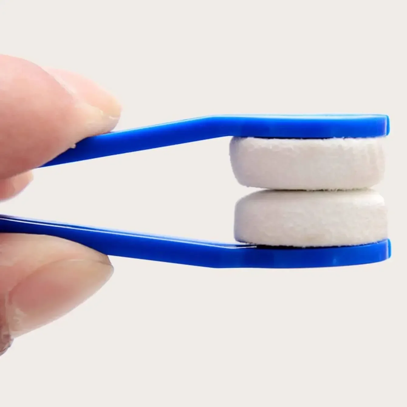 2pcs-Mini Portable Glasses Cleaning Brushes-Easy Grip Handle, Ideal for Home, Travel & Everyday Use-Effective Lens Cleaning Tool