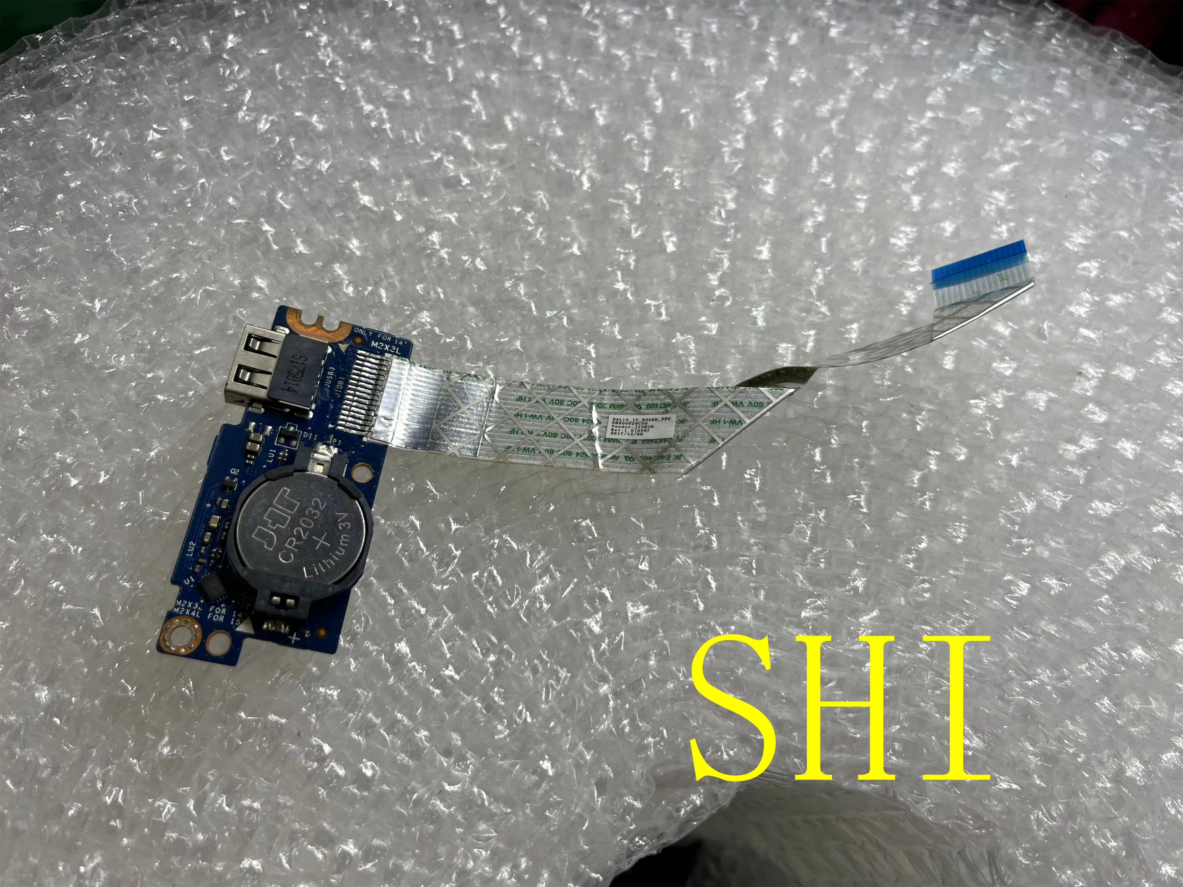 

LS-F118P FOR Dell Latitude 3590 3490 USB / SD Card Reader IO Circuit Board CHA01 CP8DV TXA01 JXKP3 Free shipping