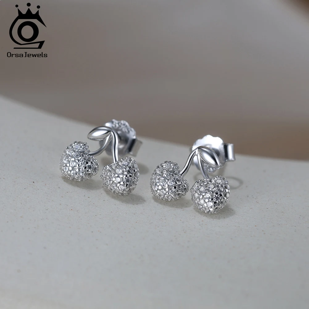 ORSA JEWELS 925 スターリングシルバーシックなチェリースタッド