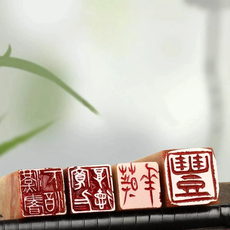 손으로 조각한 Shoushan Qingtian 돌 이름 인장 스탬프 서예 그림 컬렉션 도서 서예 시험 개인화 된 선물