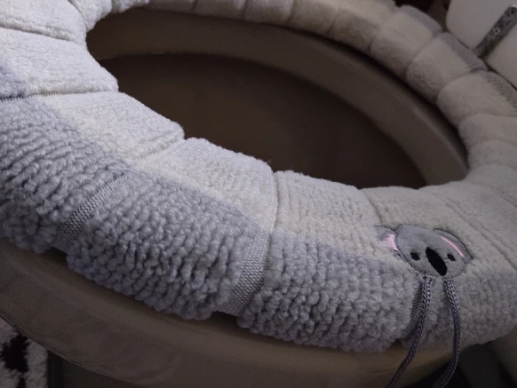 Universal Winter Toilet Seat Cover | Soft and Waterproof Universal Winter Toilet Seat Cover | Soft and Waterproof