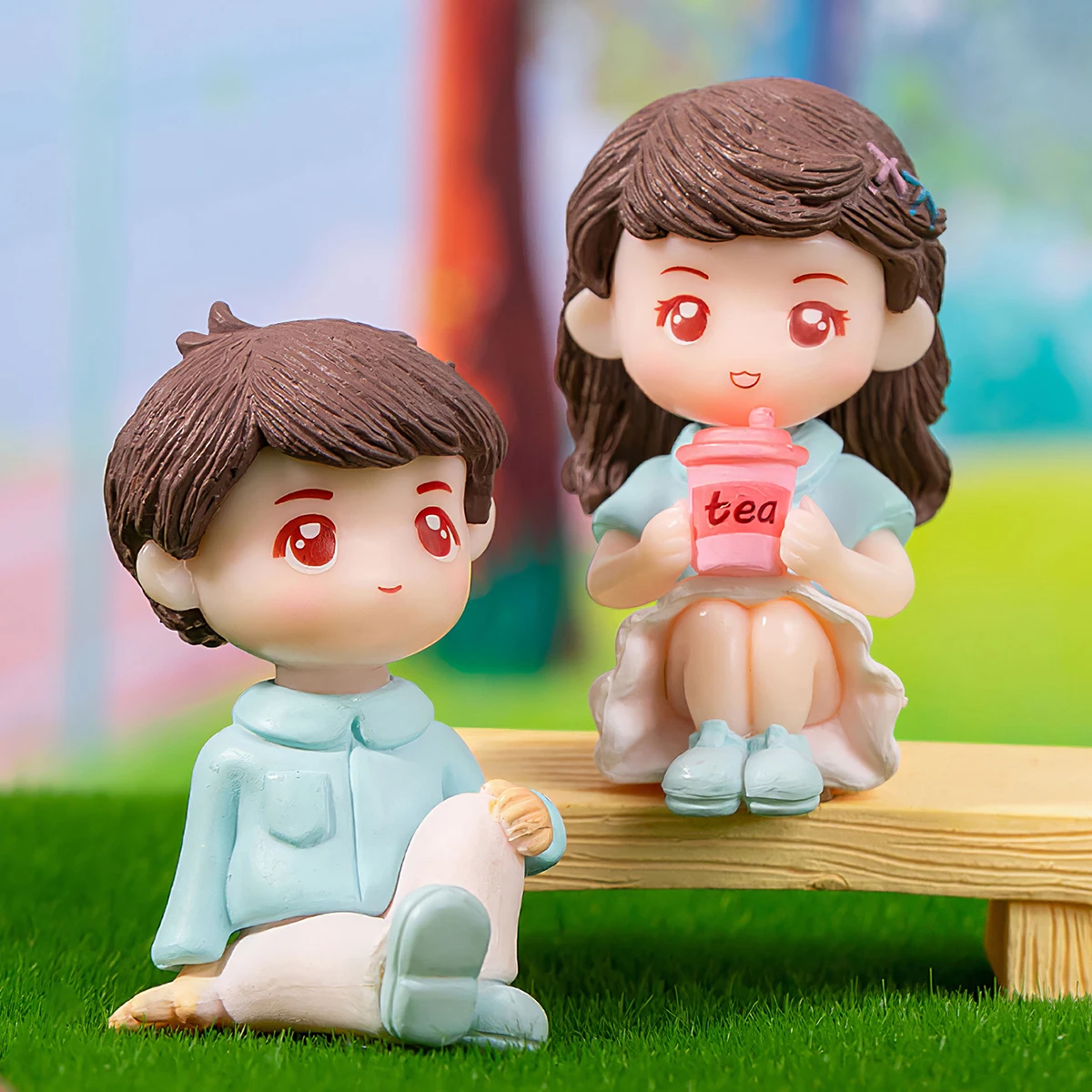 2PC, cartoon and cute couple garden decorative items (excluding chairs), suitable for garden micro-landscape decoration