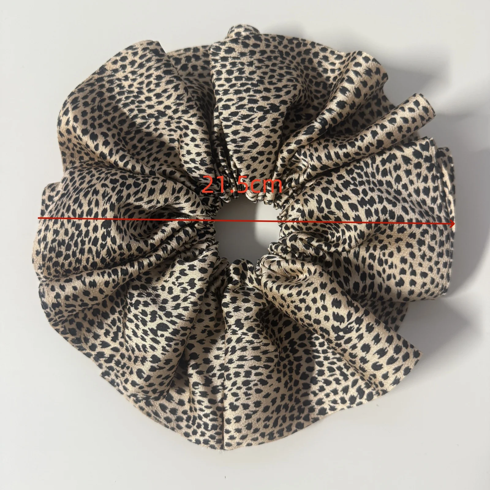 1PC Leopard - Print Ruffled Hair Scrunchie, Bow - Shaped Hair Tie, Chic Hair Accessory for Women, Stylish Ponytail Holder