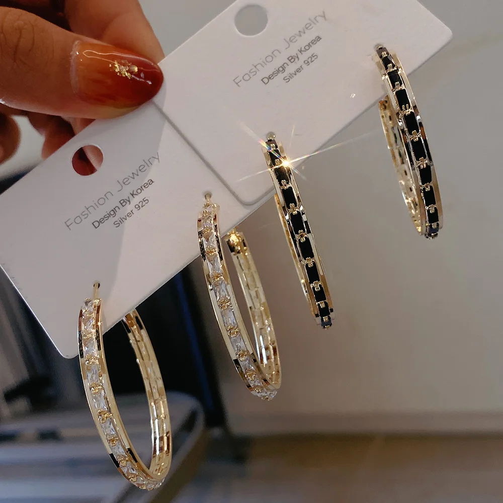 2023 New high-end earrings Women's earrings 925 sterling silver ear Needles Inlaid with 5A zircon Electroplated 24K gold jewelry