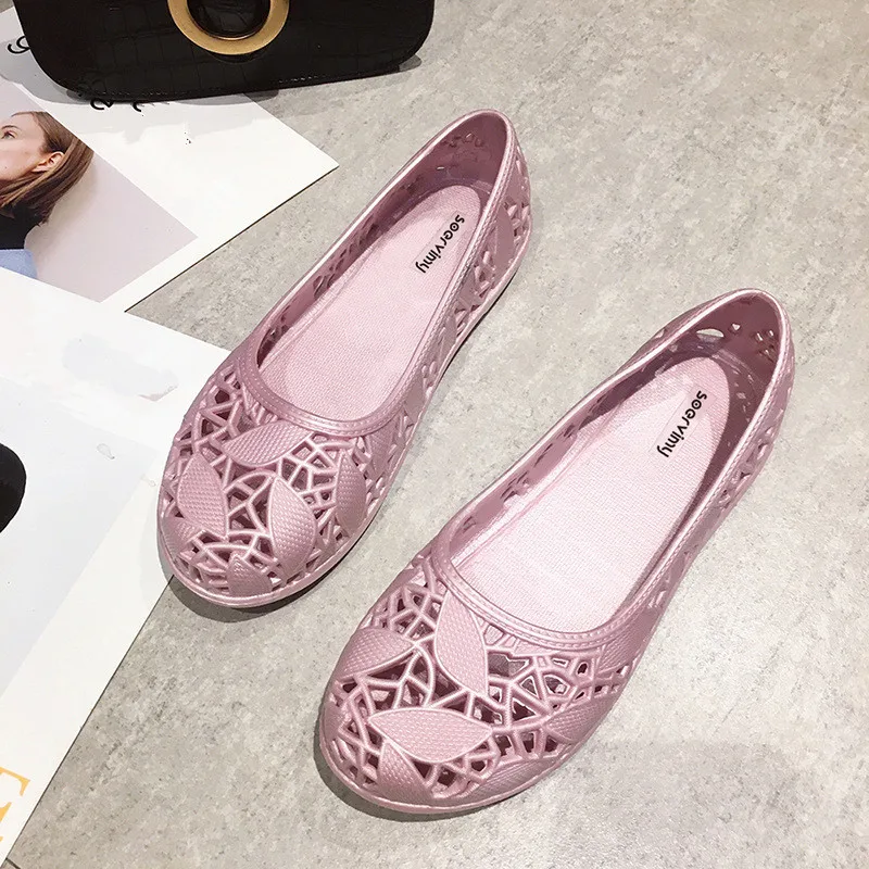 

Women Sandals Footwear Slip On Casual Jelly Shoes Female Plastic Jelly Beach Slippers Outdoor Low Heels Ladies Jelly Shoes