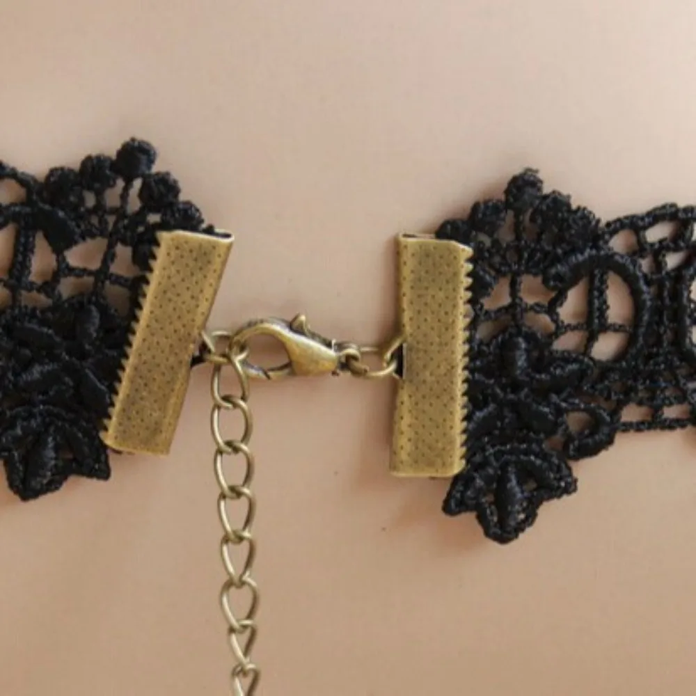 Gothic Crystal Black Lace Neck Choker Necklace for Women Vintage Victorian Steampunk Bracelet Jewelry For Halloween Party