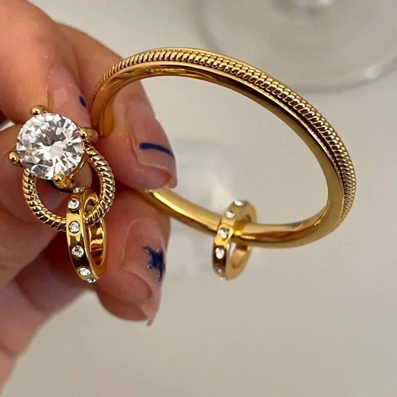 

Женские серьги-подвески из латуни с бриллиантами, 18k