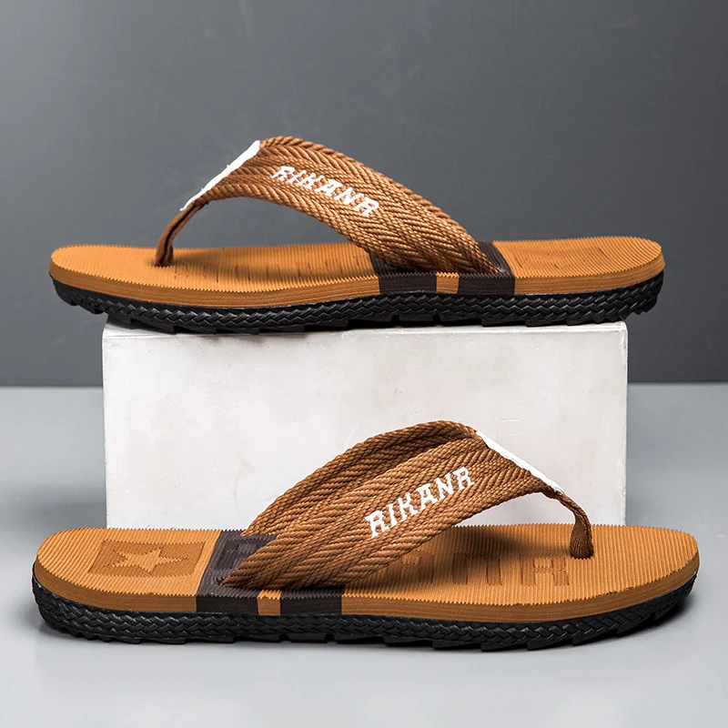 2026 Hochwertige Herren-Flip-Flops, Rutschfest, Verschleißfest, Geruchlos, Neue Sommer-Outdoor-Flip-Flops, Strandsandalen – Detail 2