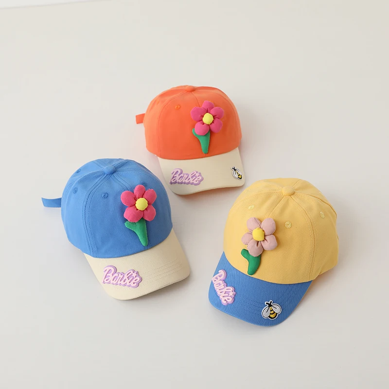 Рисунок 2 - Детская шапка с большими цветами