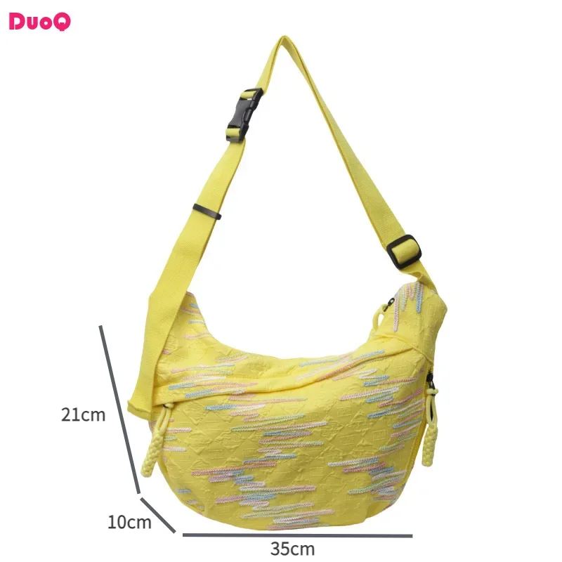 

Exquisite Canvas Women's Tote Bag with Large Capacity Trendy and Fashionable Crossbody Bag Versatile for Student Commuting